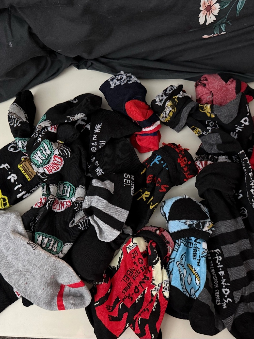 “Friends” The TV Show Graphic Print Novelty Crew Socks Lot of 17 Pairs Some new